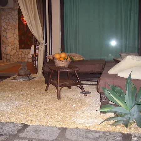Luna -casavilladusoleil Acireale